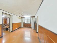 新挂牌,中间楼层,边套带大窗,南北对流通风好,位置安静双轨!