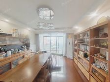 两层复式,使用面积大,诚意卖,价好谈、看房提前预约