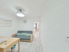 阳光两居满是暖意,低密社区静谧舒适,三餐四季藏浪漫,庭理港湾
