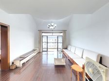 高楼层,采光好,有阁楼,经典三室,位置好采光佳,欢迎实地看房