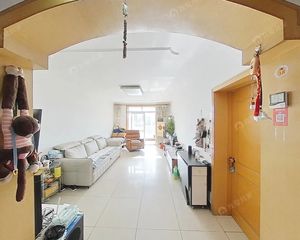 圣景苑 中楼层 H双通透户型 小区中间位置 三中 落地阳台