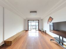 电梯高层, 带装修,户型方正,楼层好,采光佳,欢迎实地看房。