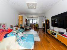 紫晶南园精装三房,三开间朝南,全明户型,诚售,欢迎实地看房。