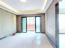 电梯房,一门关,客厅带阳台,品质小区,环境优美,精装修