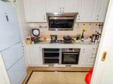 边套全明户型,视野采光好,近地铁,全屋空调 地暖 欢迎品鉴。