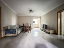 渝中区 兴利大厦 二房 103万