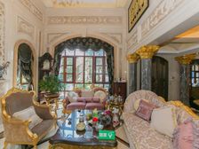 297平户型独栋,精装修,花园面积大,且临河的一套,欢迎品鉴