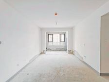 舍人 交通便捷 近地铁 小三居 中间楼层采光好 南北通透