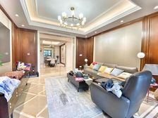 万源城御璄,标准四房,别墅景观,带双车位,价格可谈