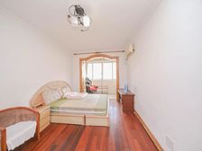 新出,诚意出售,已买好,非顶楼,看房随时