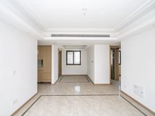 单价低!龙运天城 4室2厅 精装未住 中层采光好 双阳台