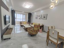 紫城半岛 南北通透 2室 87平 精装 带下房