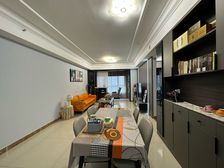 业主自己精装三房 提包入住 恒大御龙天峰