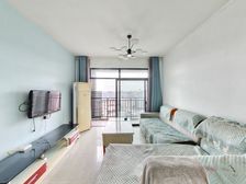 中高楼层+视野好+价格美丽+精装修两房