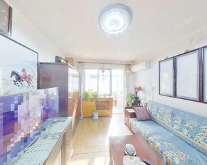 红庙慈云寺 中间层南北通透三居 满五年公房 随时看房诚意出售