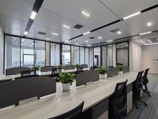 免租一年 大小面积人租 地铁直达 定制装修 配套齐全