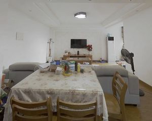 格兰春天二期2室1厅1卫南朝向299.0万元/套出售