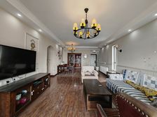 急急急 房东急售 价格好谈 精装好房 拎包入住