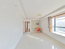 房东诚心出售此房:一梯两户:户型全明: