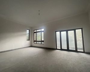 低密宜居纯别墅区 小区绿化高 国企开发