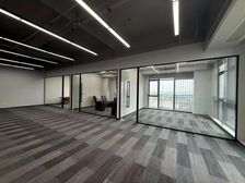 下沙金沙湖187平精装修,东南边套3隔断,一线江景