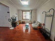 二中+送杂物房+公安厅单位大院+低楼层+五房+实用有150平