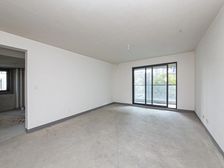 新出绿城江南里 特价洋房毛坯 急卖 随时看房