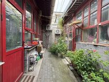 安定门国子监 方家胡同 独门独院 带土地证 看房方便