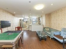 吾悦广场金苹果公寓 3室2厅 精装修