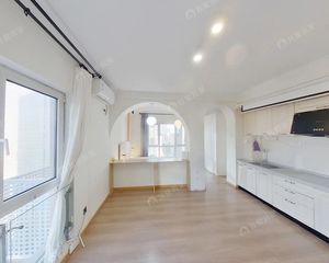 国贸一站地 2010全明格局一居室 满五 高层全屋采光
