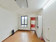 不靠轻轨+交通方便+全明户型+配套齐全