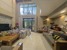 蓝湖郡联排中户地上四层花园120平 装修保持9成新 房源保真