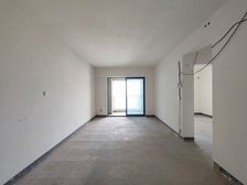 中央公园香港置地品质。公园大道三房双卫 111万 房源保真!