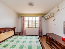 新上好房!中间楼层4楼,全明大一房,双书包未用,看房方便可谈