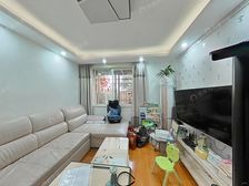 南二街坊,9号线旁,金桥公园对面