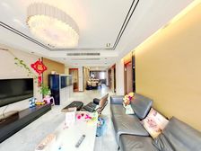 5年前装修100万 公园式绿化 外墙贴砖 十分耐旧