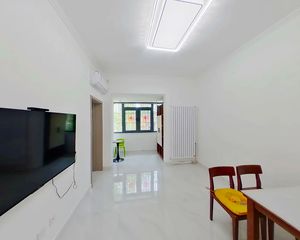 朝阳和平家园 和平街八区三层洋房 精装修 小区停车方便随时看