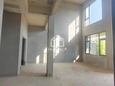 保利冠江墅(别墅)二期,头排江景别墅 大花园 边套