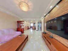 三叶草户型 高楼层 视野佳 新装保养好