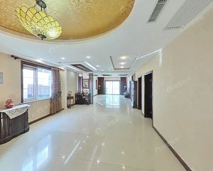 公园里的房子+提香草堂南向+精装+别墅 满五323平六居室