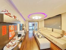 精装三房 电梯景观视野 看房方便 领包入住