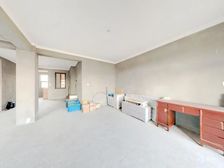 6号线港龙广场旁 东郡名苑一梯一户三开间朝南