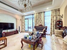 边套带侧花园,精装修保养好,5v1,一楼带房间,位置好,诚售