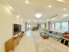 专注房 此面积段只此 一套 三年出一套 全城接送看房