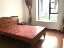 美的公园天下4室2厅2卫南朝向371.0万元/套出售