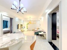 飞虹新村南区新装3年保养好 房东诚心出售.2楼