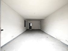 带大露台80平米,清水洋房,核心地段急售