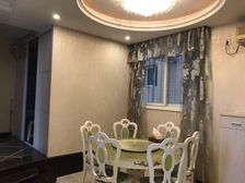 沙坪坝区 华宇广场 五房 404万