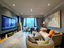 万科翡翠都会 3室2厅 东南