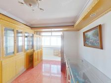 西贵之地,车公庄,三居室带客厅,高楼层,小区停车一年260元